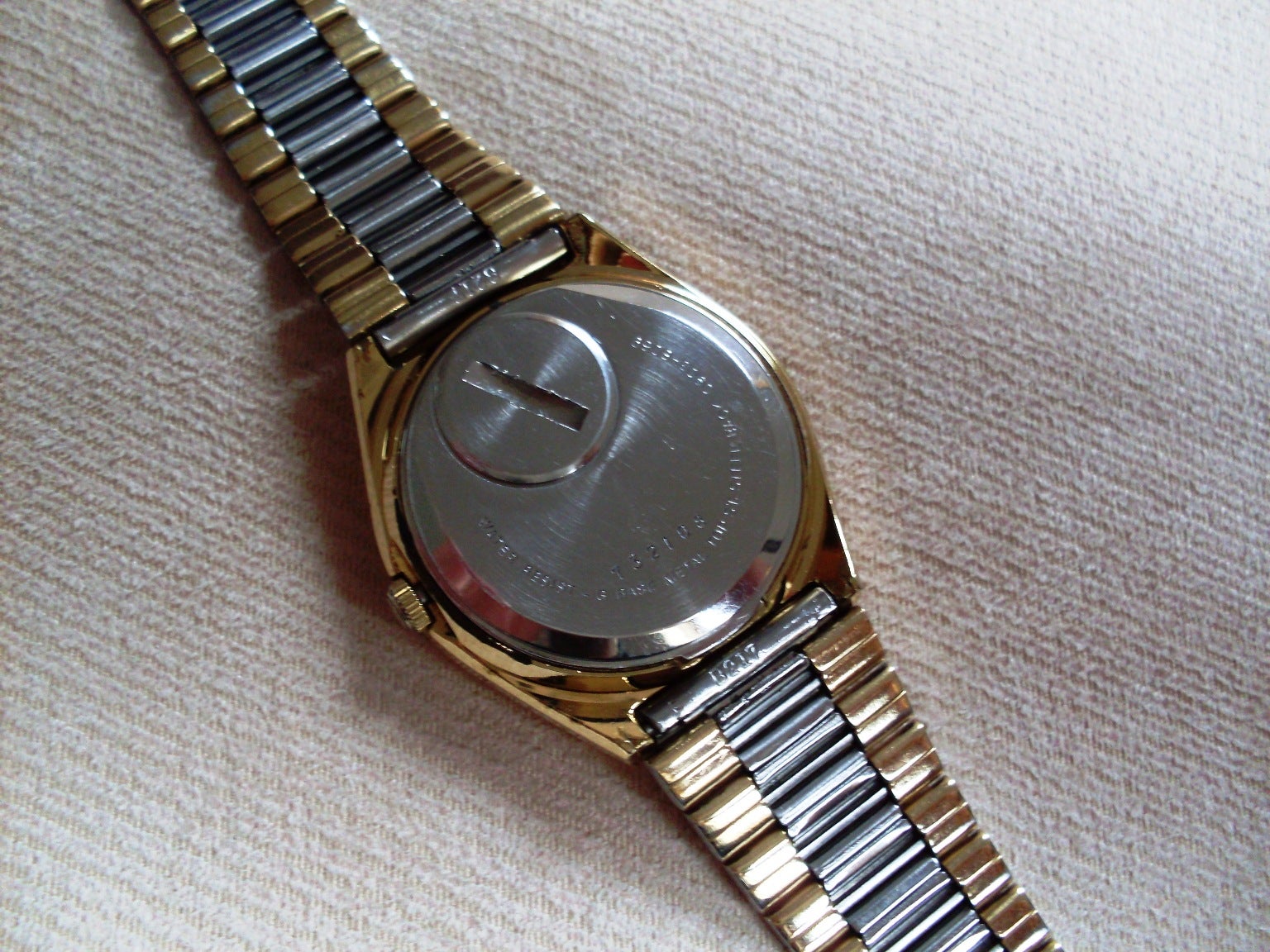 SEIKO SQ4004 0903-8069 (1977) | The Watch Site