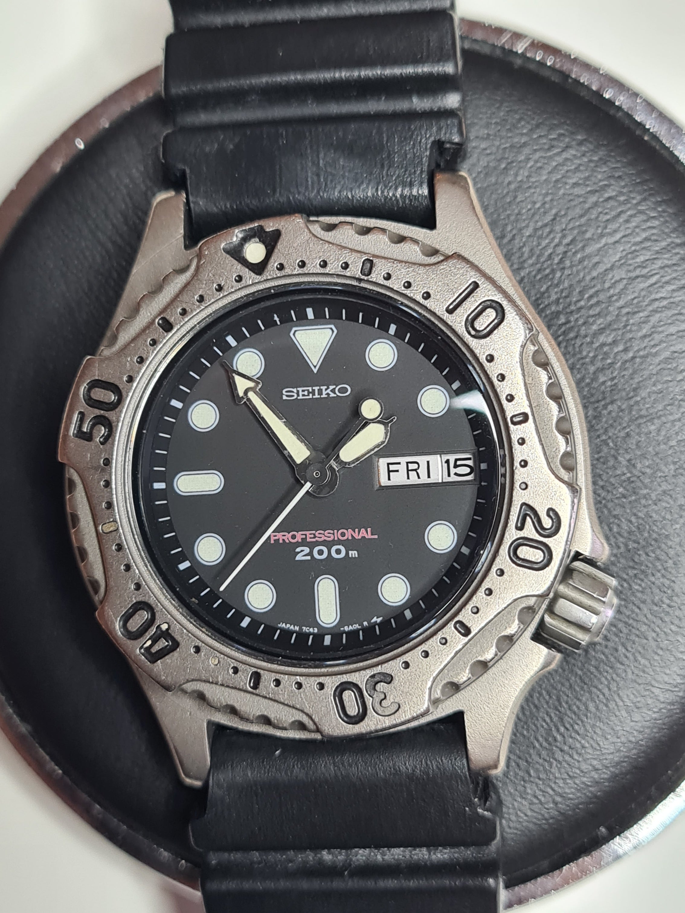 7C43-6A10 Quartz Diver | The Watch Site