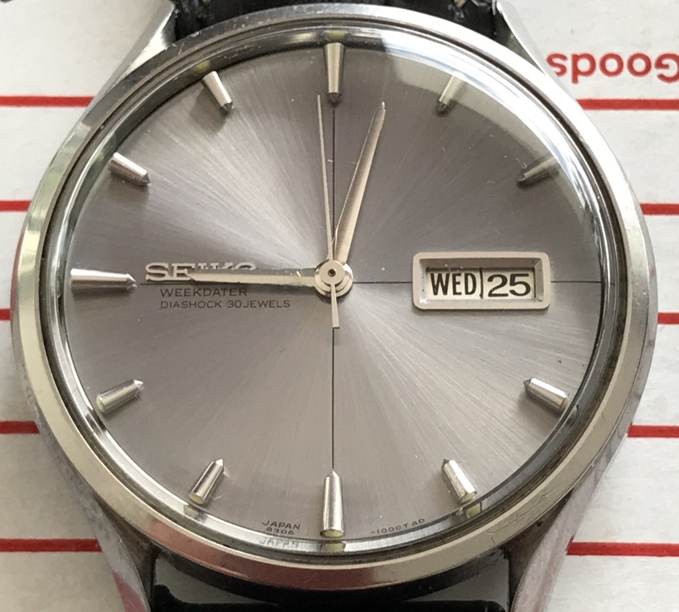 sticking crown release button on Seiko 8306 - 1000 movement | The Watch Site