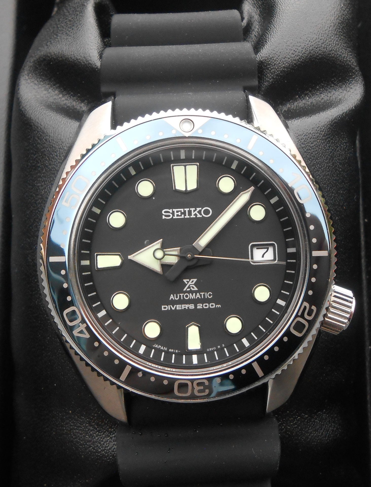 Seiko 6R15-04G0 NOS, SOLD !! | The Watch Site